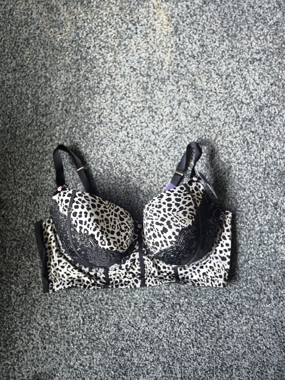 Cacique Leopard-Print Lace Bra in Black & White